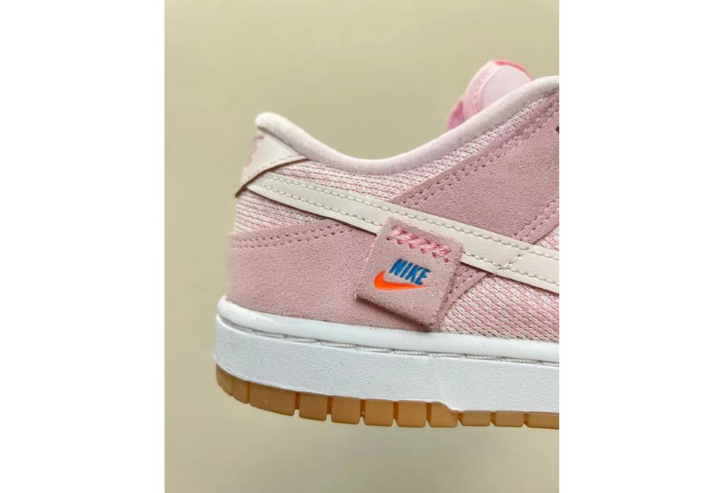 pink teddy bear nike dunks