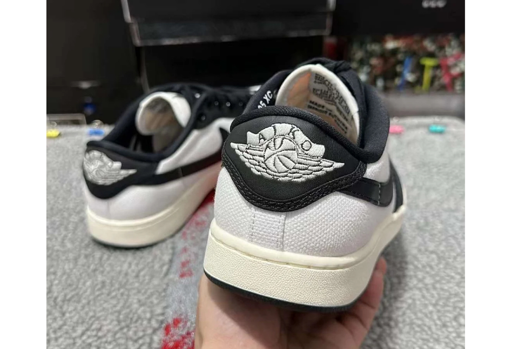 NIke Air Jordan 1 Low Panda Release Info