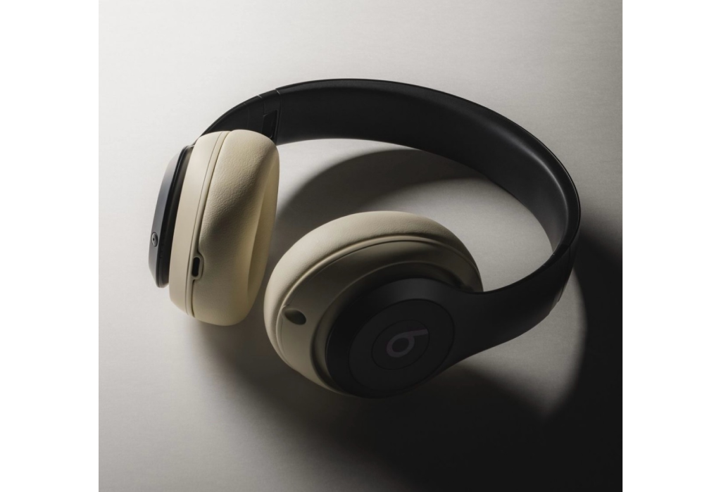 Stüssy x Beats Studio Pro Release Date | SNKRDUNK Magazine