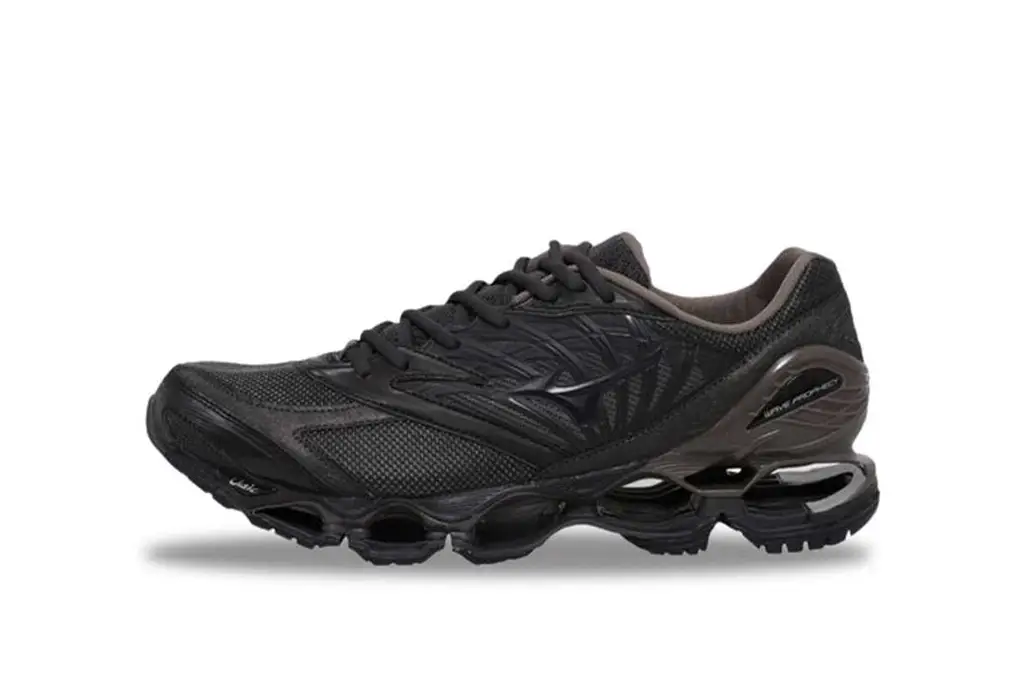 VAINL ARCHIVE x Mizuno Wave Prophecy LS