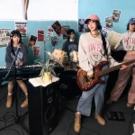 WAU WHO.A.U x QWER Siyeon Hina Magenta Chodan