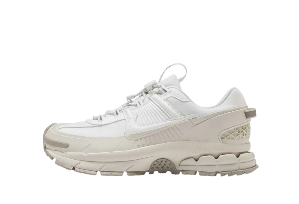 Nike Zoom Vomero 5 Roam 
