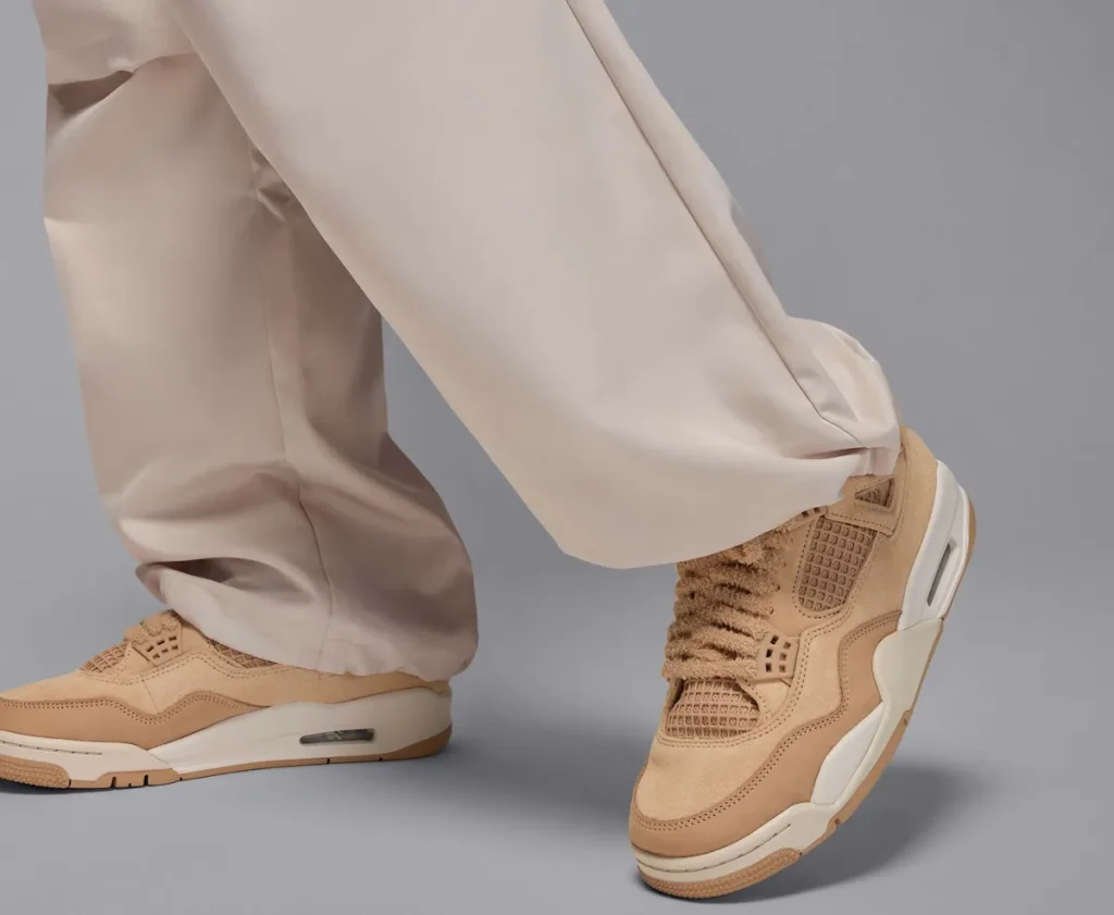 Air Jordan 4 “Cozy Girl”