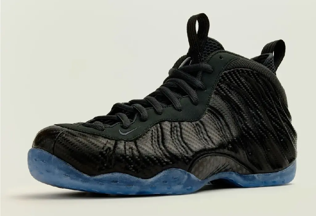 Nike Air Foamposite One “Carbon Fiber”
