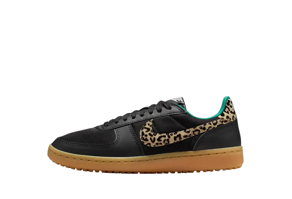 Nike Women's Field General '82 