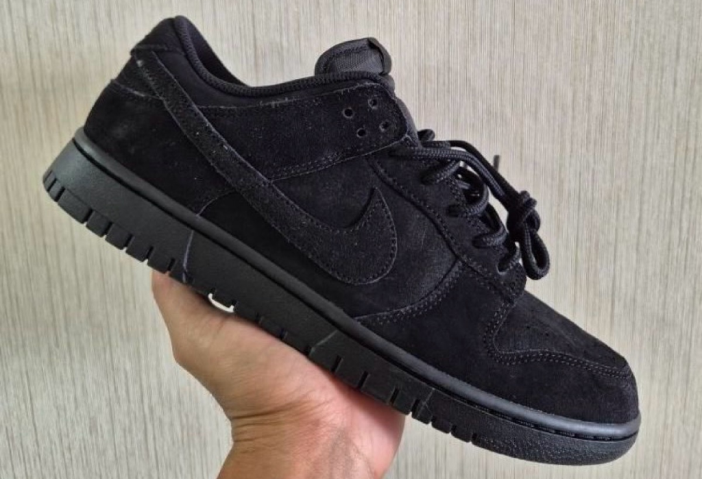 Nike Dunk Low Retro SE “Black Cat” [Release Date/Price/Where To Buy]
