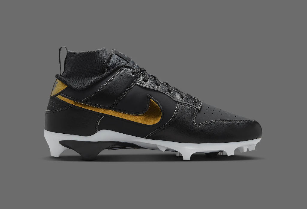 Nike Alpha Menace Dunk Cleat