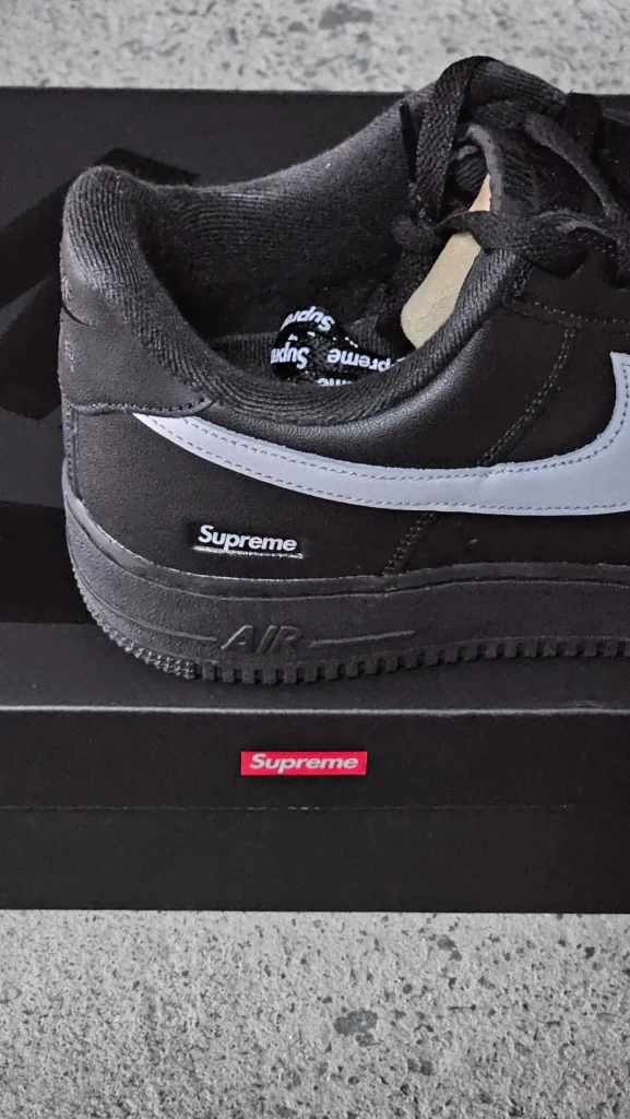Supreme x Nike Air Force 1 Low “Black/White”