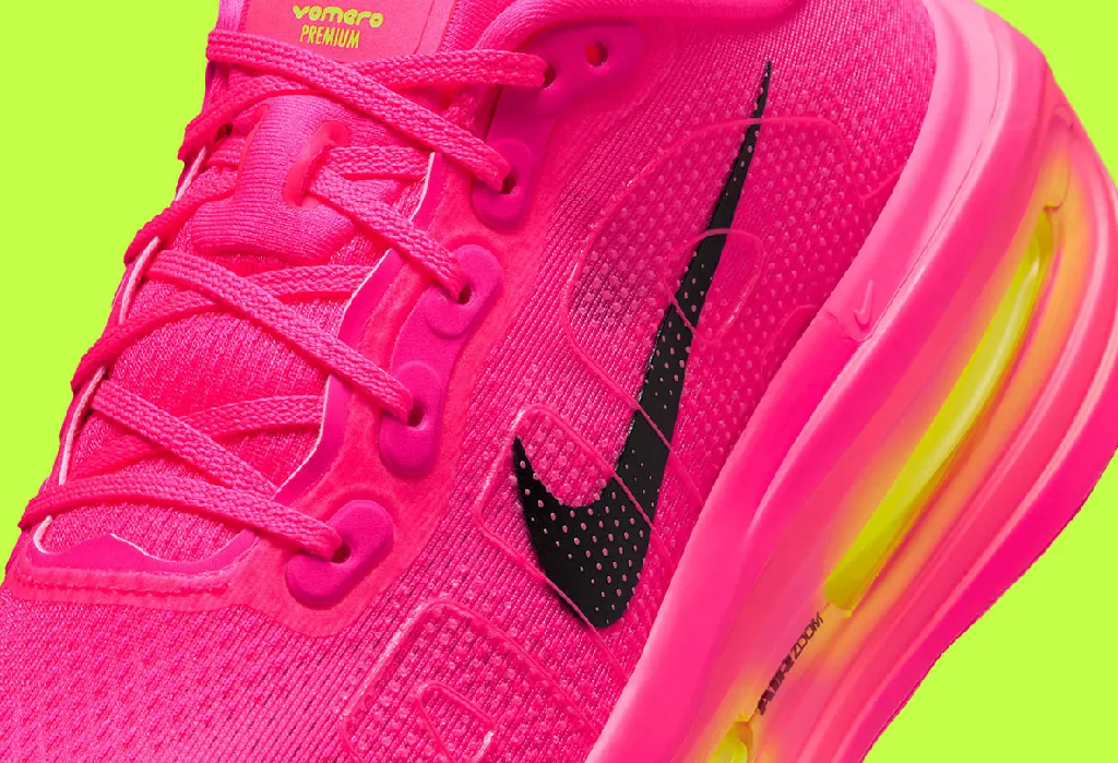 Nike Vomero Premium "Hyper Pink"