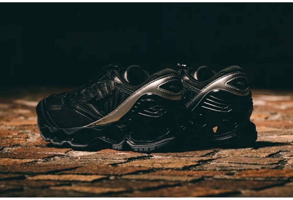Mizuno WAVE PROPHECY LS “Monotone Cinema”