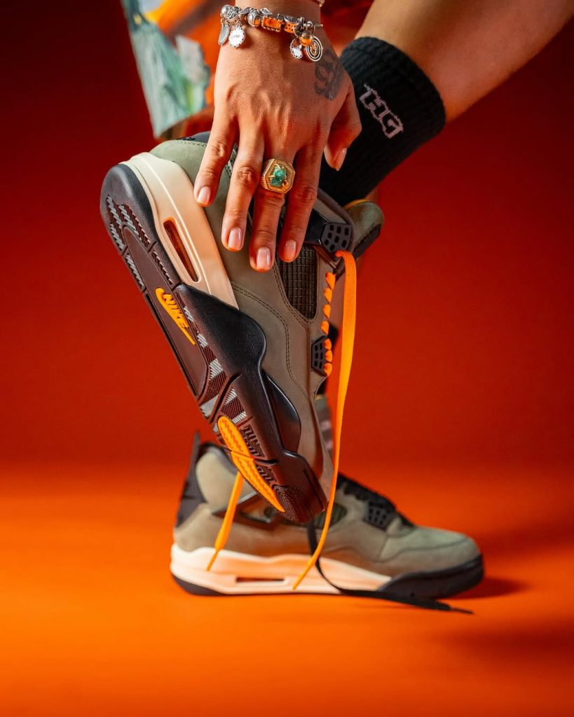 UNDEFEATED x Air Jordan 4