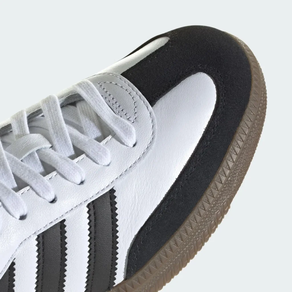 Beşiktaş J.K. x adidas Samba