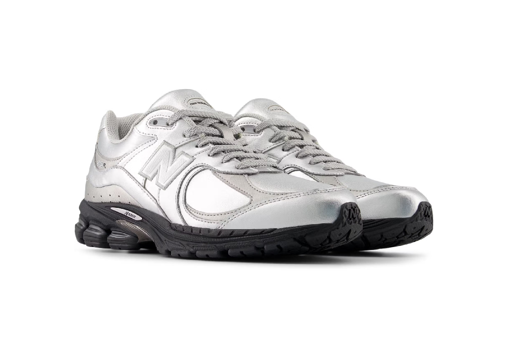 New Balance 2002R “Metallic Silver”