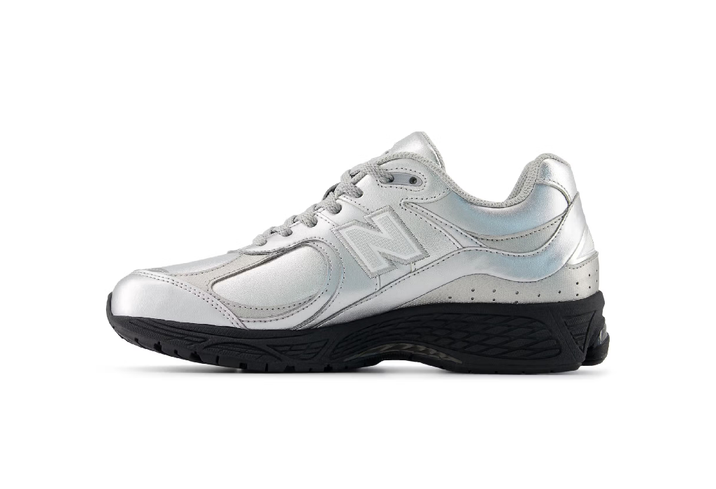 New Balance 2002R “Metallic Silver”
