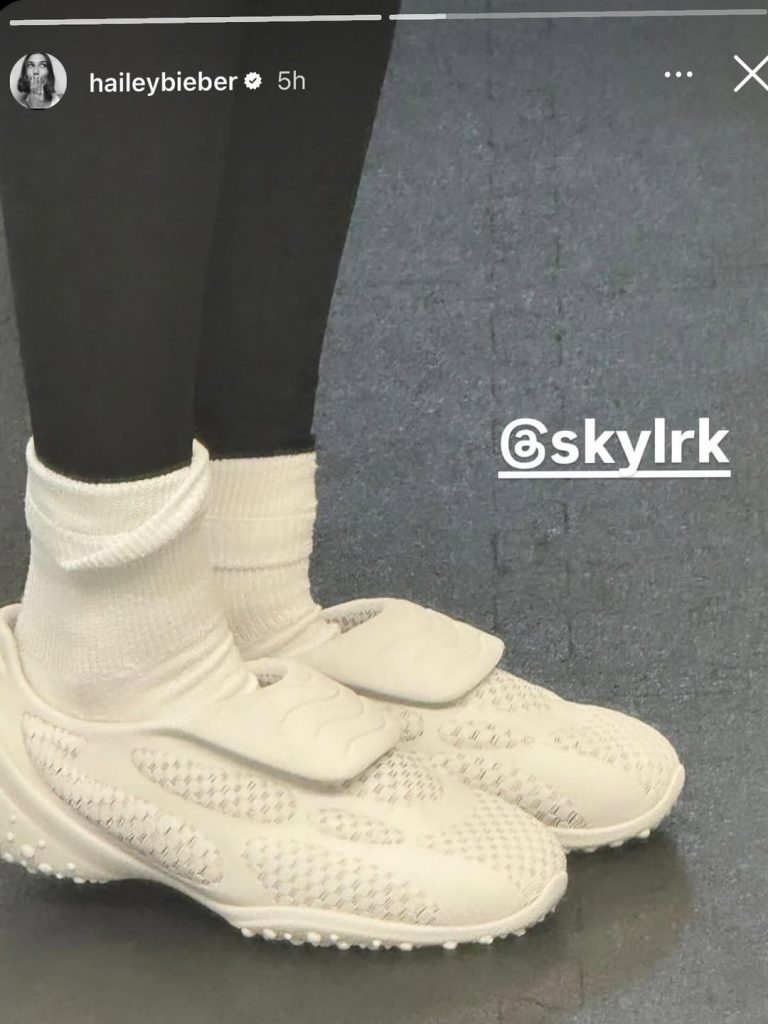 SKYLRK