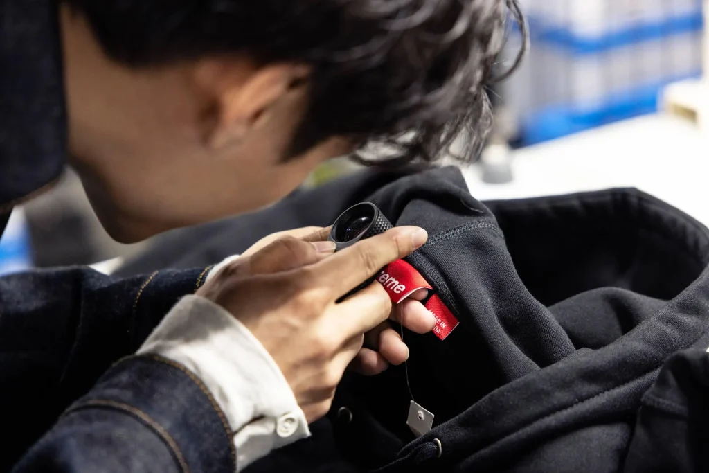 Real vs. Fake: How to Distinguish Authentic Supreme from Counterfeit Items