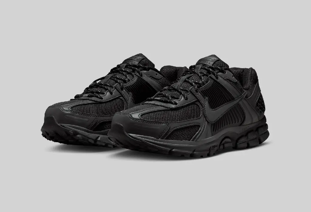 Nike Zoom Vomero 5 “Black Reflective” [Release Date/Price/Where To Buy]