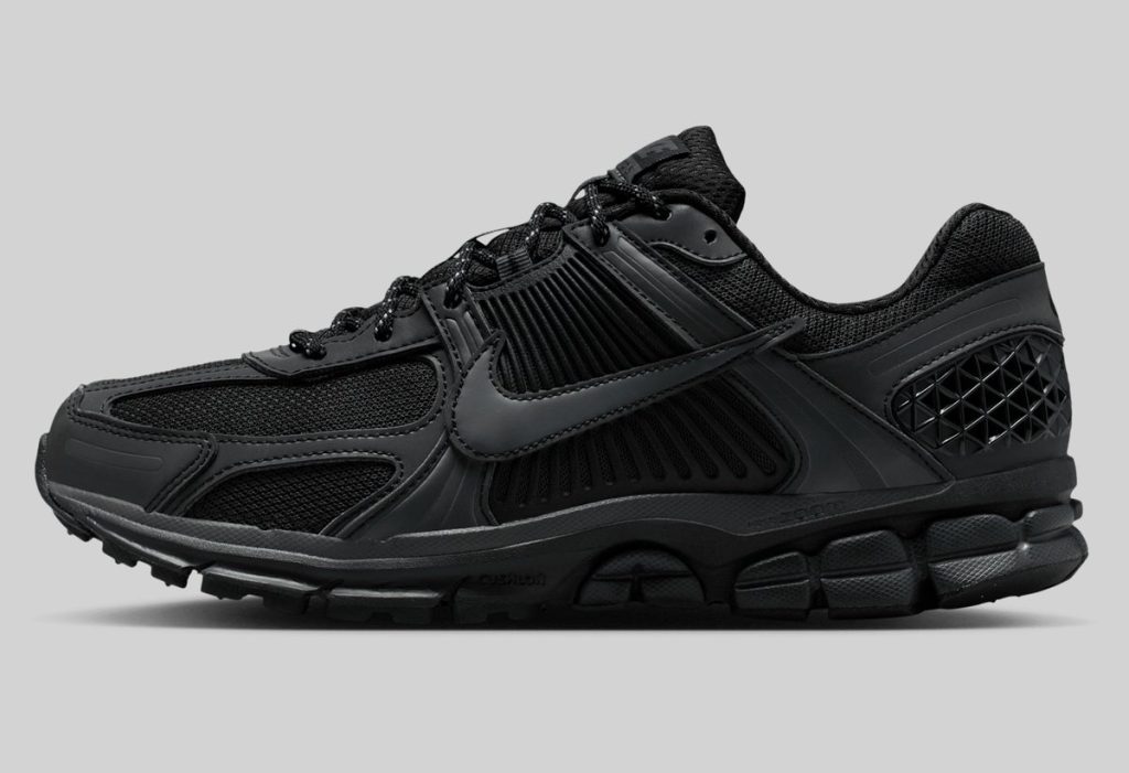 Nike Zoom Vomero 5 “Black Reflective”
