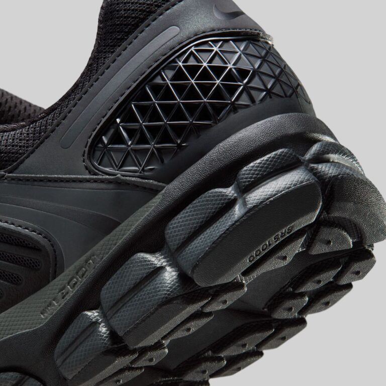 Nike Zoom Vomero 5 “Black Reflective”