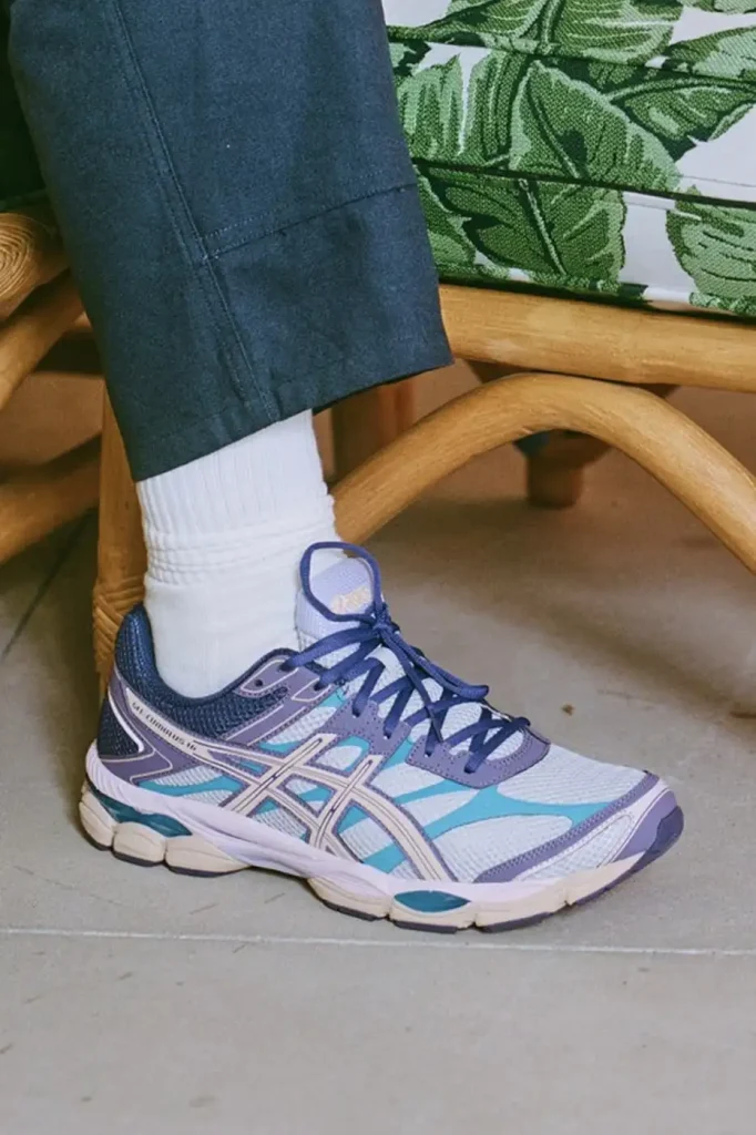 ASICS GEL-CUMULUS 16 “Cloud Grey” and “Cream”