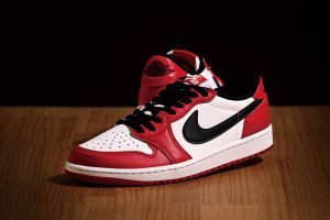 Nike Air Jordan 1 Retro Low OG "Chicago"(2025) [Release Date/Price/Where To Buy]