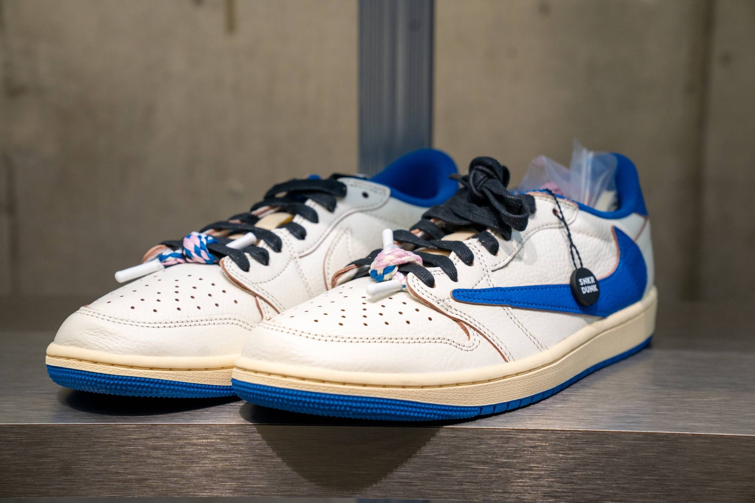 The Legendary Trio Returns: A Closer Look at the Travis Scott x Fragment x Nike AJ1 Low “Sail/Military Blue”
