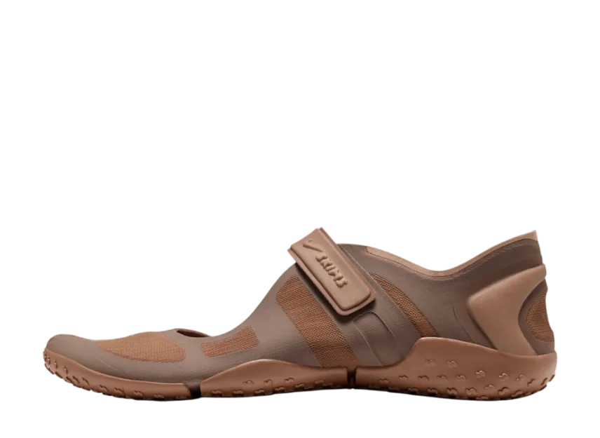 SKIMS × Nike Women's Rift Mesh 